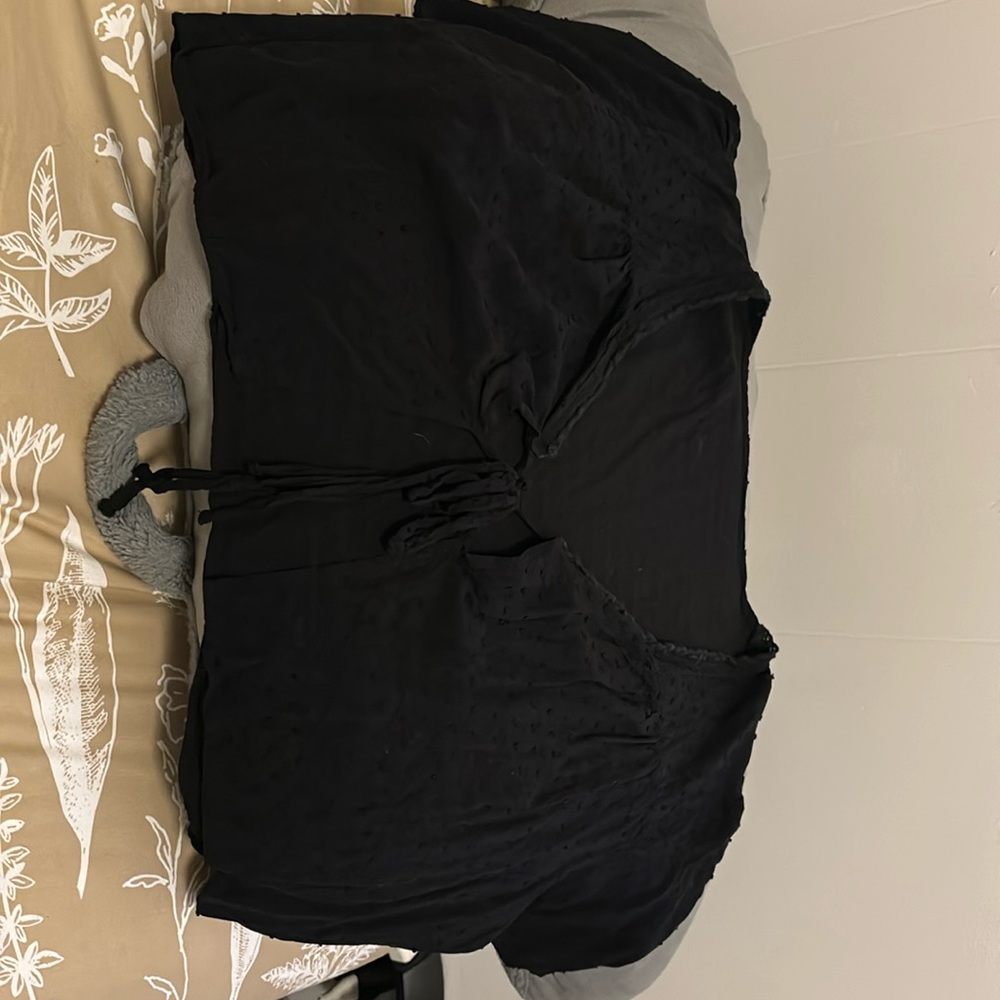 Black crop blouse